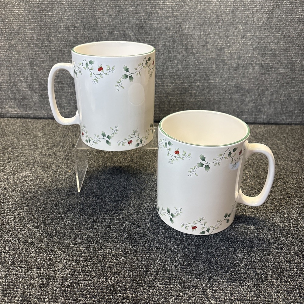 Pfaltzgraff Winterberry Jumbo Huge Large XL Mug 29 oz Green Rim~Set of 2